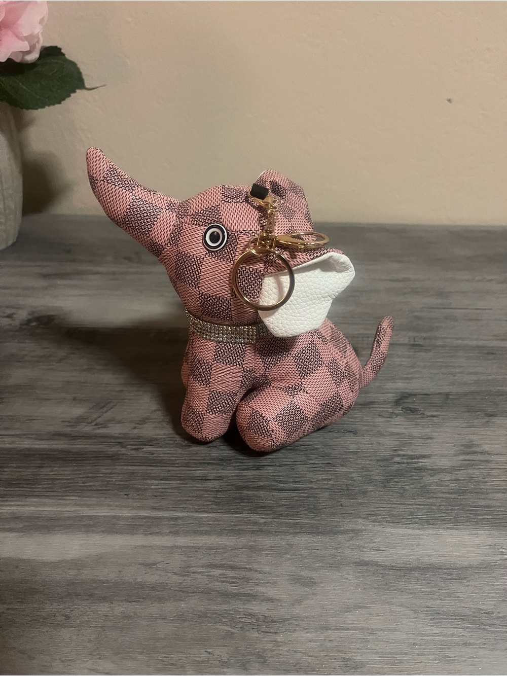 Pink Checkered Elephant Keychain - Picture 4 of 6